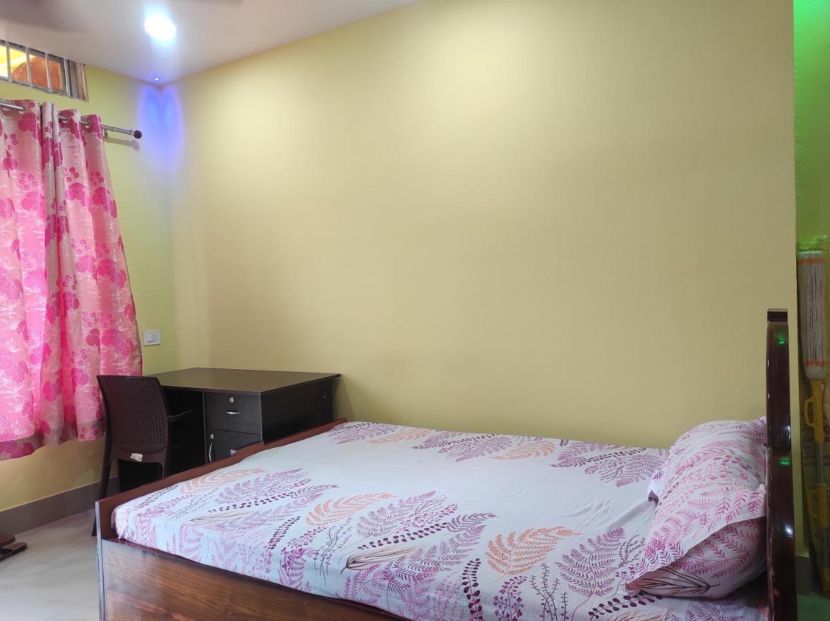 Hotel Sk Lodge Near Guwahati Airport Екстер'єр фото
